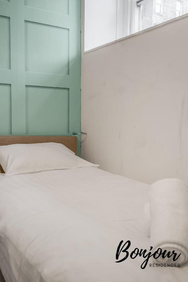 Cosy Grassmarket 2Br-1Ba - Newly Decorated! By Bonjour Residences אדינבורו מראה חיצוני תמונה