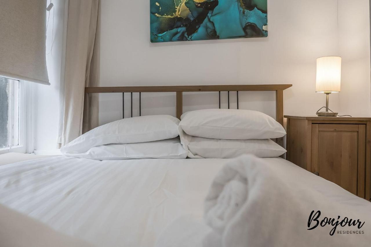 Cosy Grassmarket 2Br-1Ba - Newly Decorated! By Bonjour Residences אדינבורו מראה חיצוני תמונה